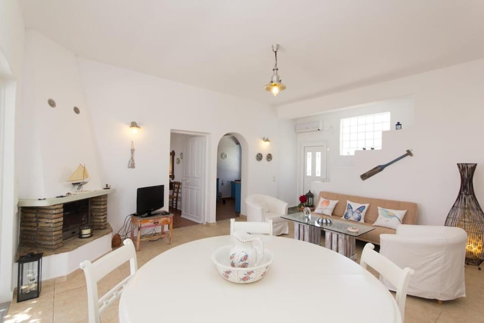 Villa Maria, Golden Beach, Paros Villa in Paros, Greece
