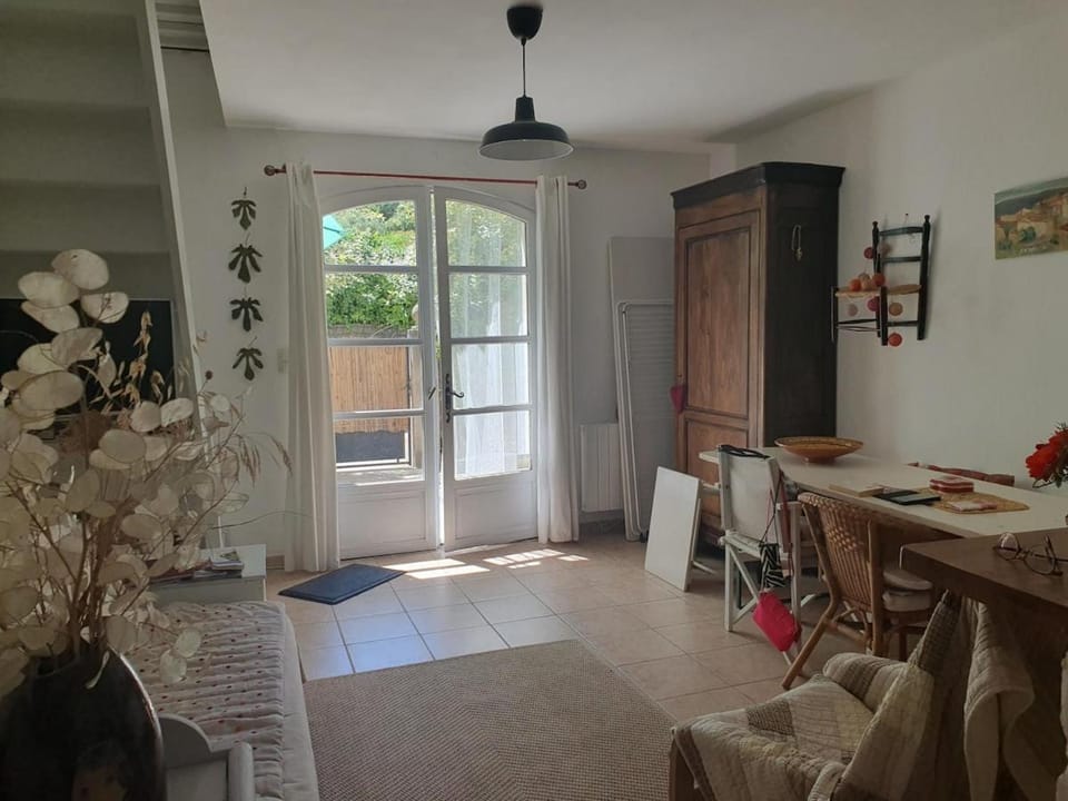 A nice break Apartment in Uzes