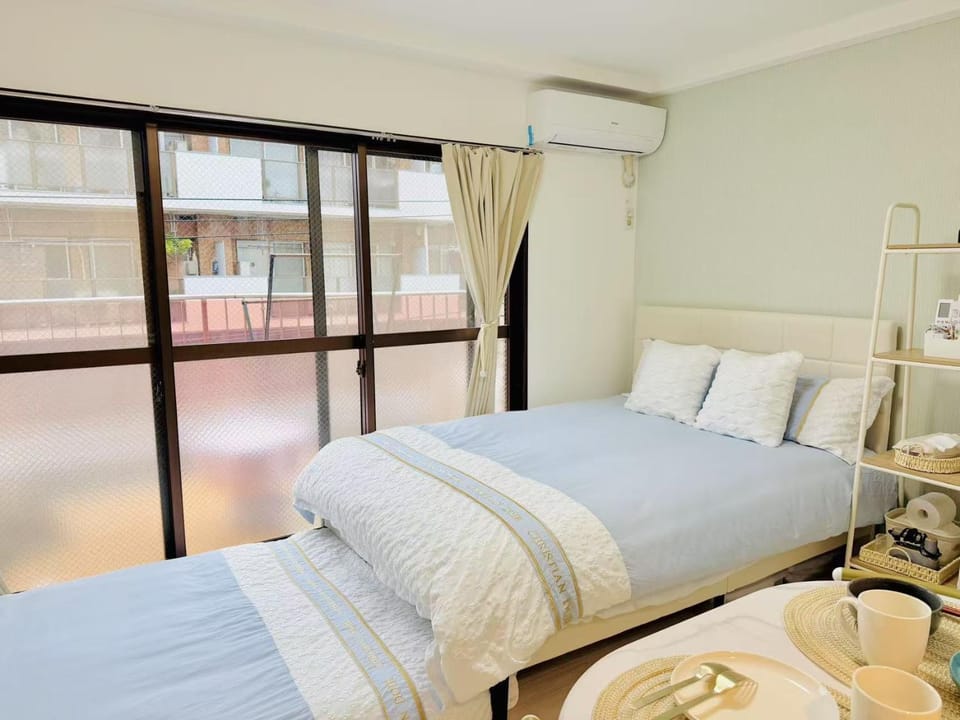 Bed, Bedroom, air conditioner