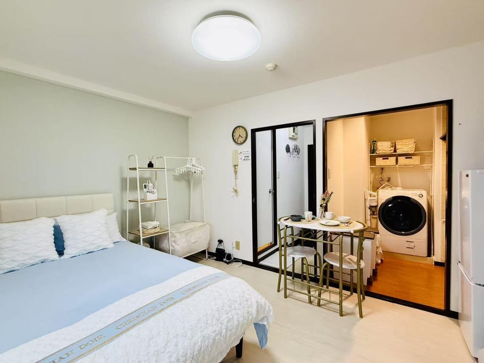 Bed, Photo of the whole room, Dining area, Bedroom