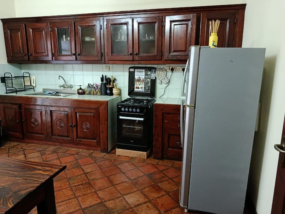 Coffee/tea facilities, Kitchen or kitchenette, Kitchen or kitchenette, stove
