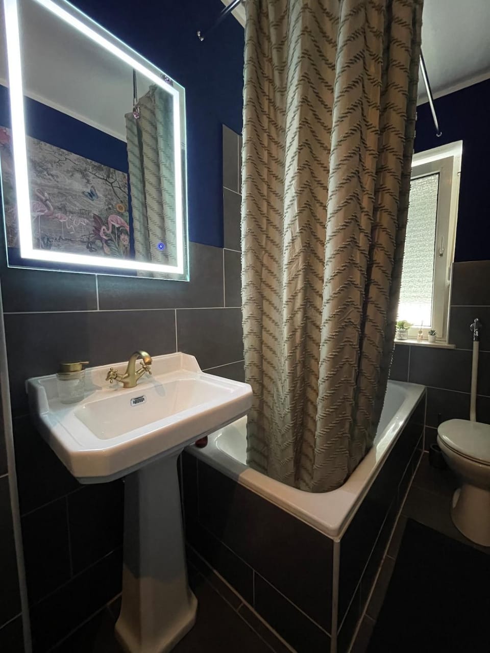 Historic vintage Suite with Jacuzzi & Sauna Apartment in Essen