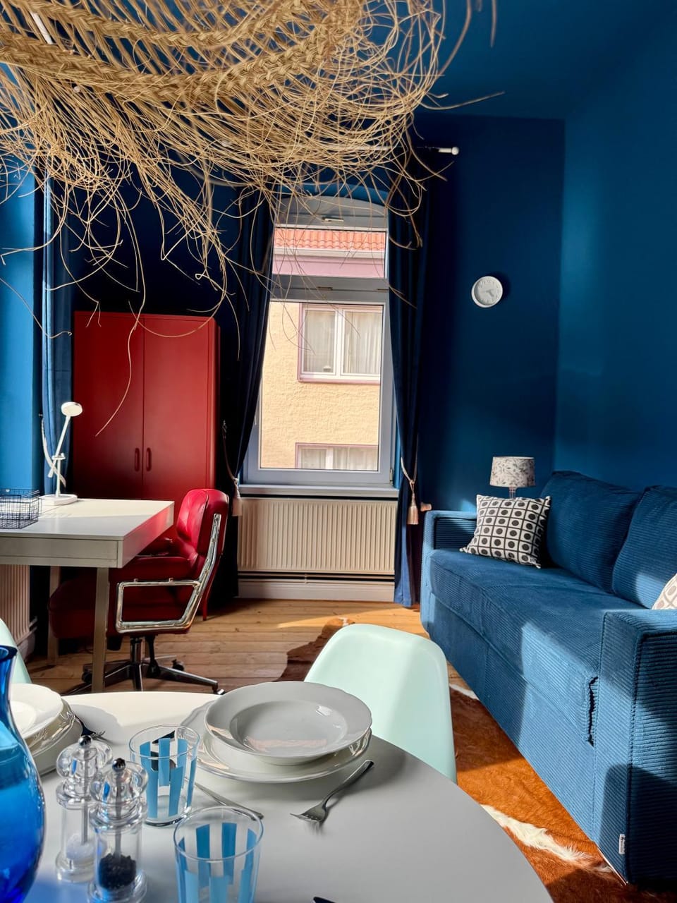 Living room, Seating area, Dining area