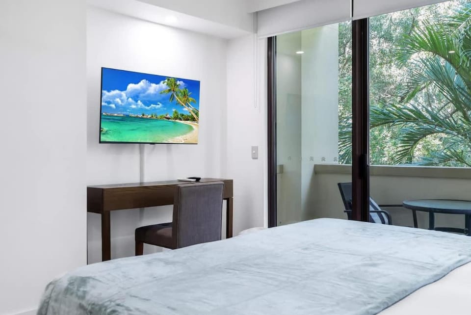 Violet Studio - Seaside Nook with Resort Pools and Spa Inn in Palm Cove