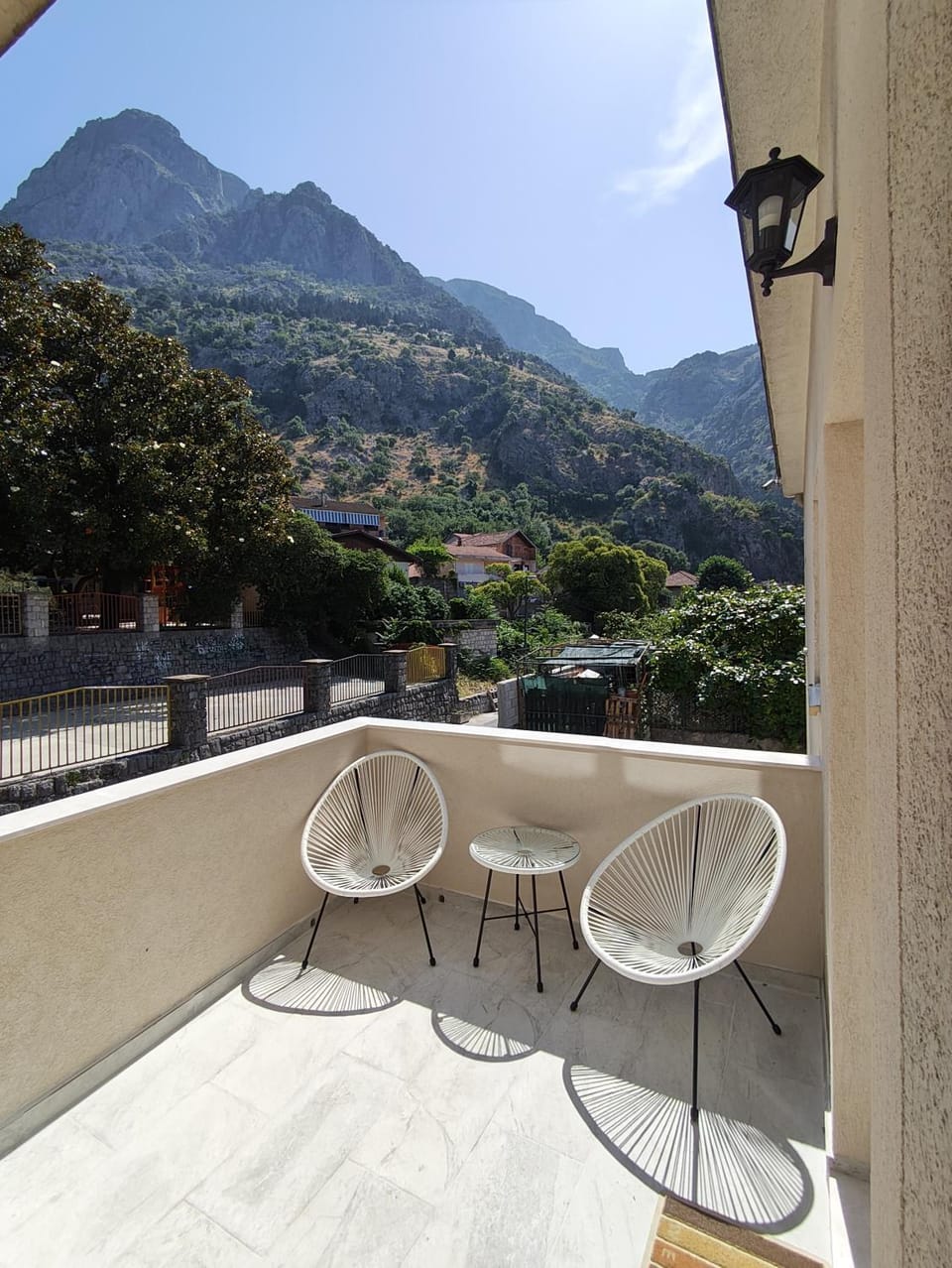 Patio, Natural landscape, Balcony/Terrace, Balcony/Terrace, Seating area, Mountain view