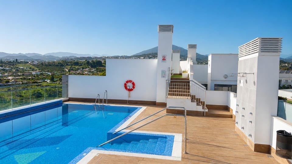 Natural landscape, Mountain view, Swimming pool, sunbed