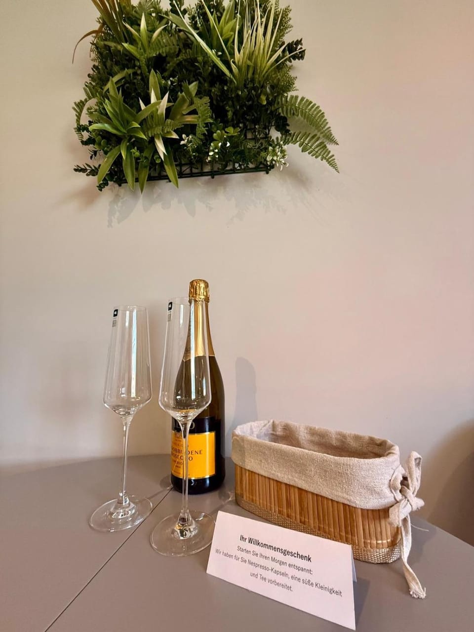 Appartement 2 - Gemütliche Wohnung mit Küchenzeile, Bad und großer Terrasse Apartment in Wolfenbüttel