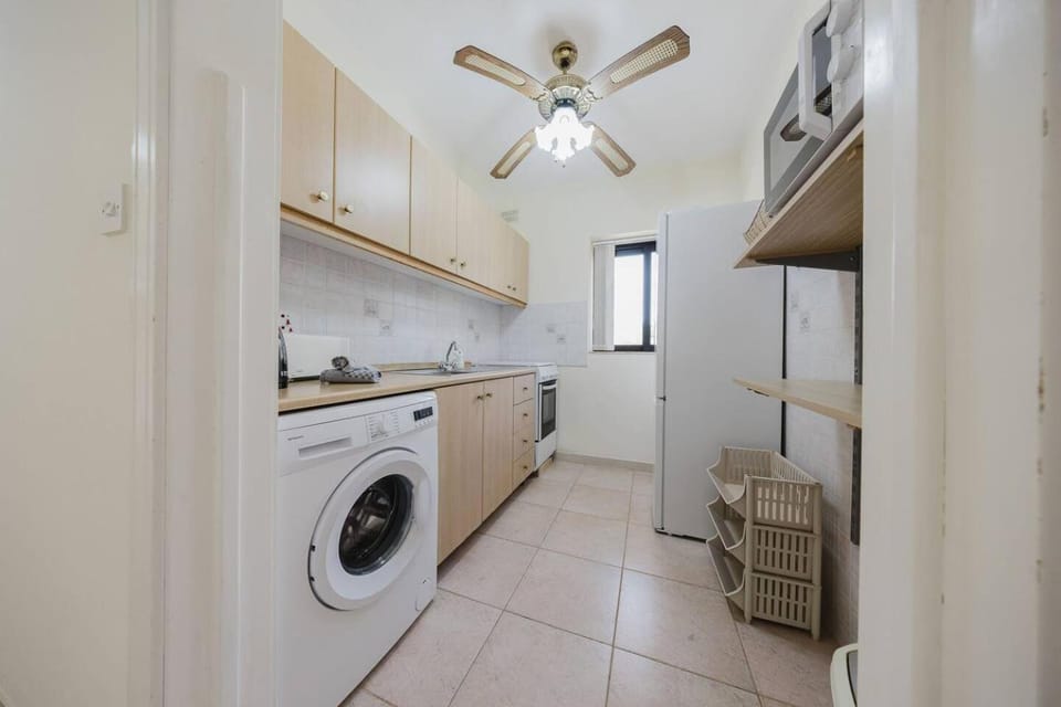 Seafront Apartment with Stunning Views of Għadira Apartment in Malta