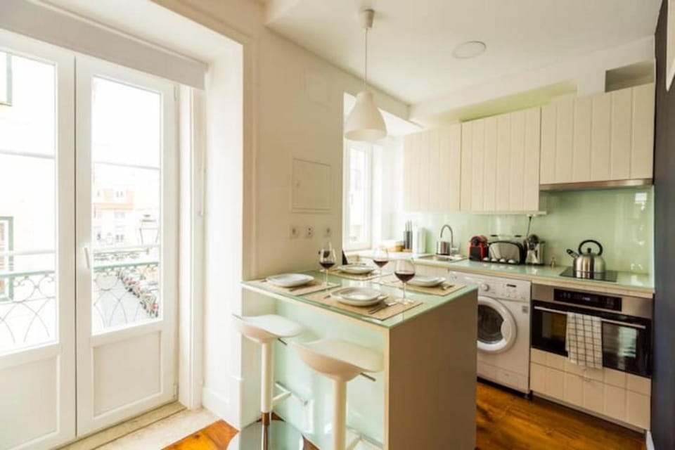 Kitchen or kitchenette, oven, stove