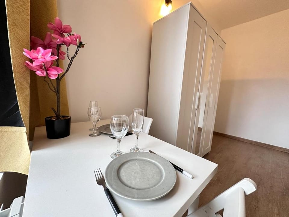 Bali 8 studio cosy proche centre ville Apartment in Reims