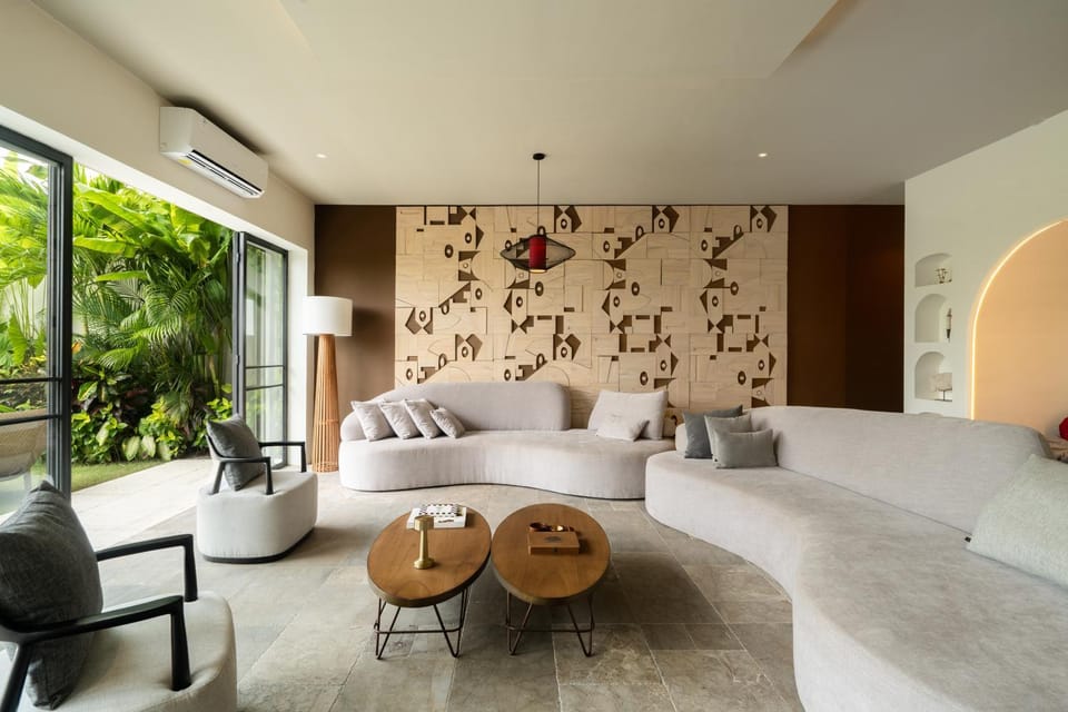 Living room, Seating area, air conditioner
