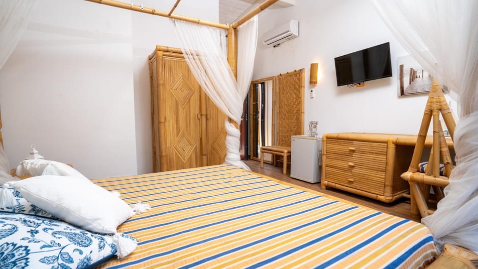TV and multimedia, Bedroom, wardrobe, air conditioner