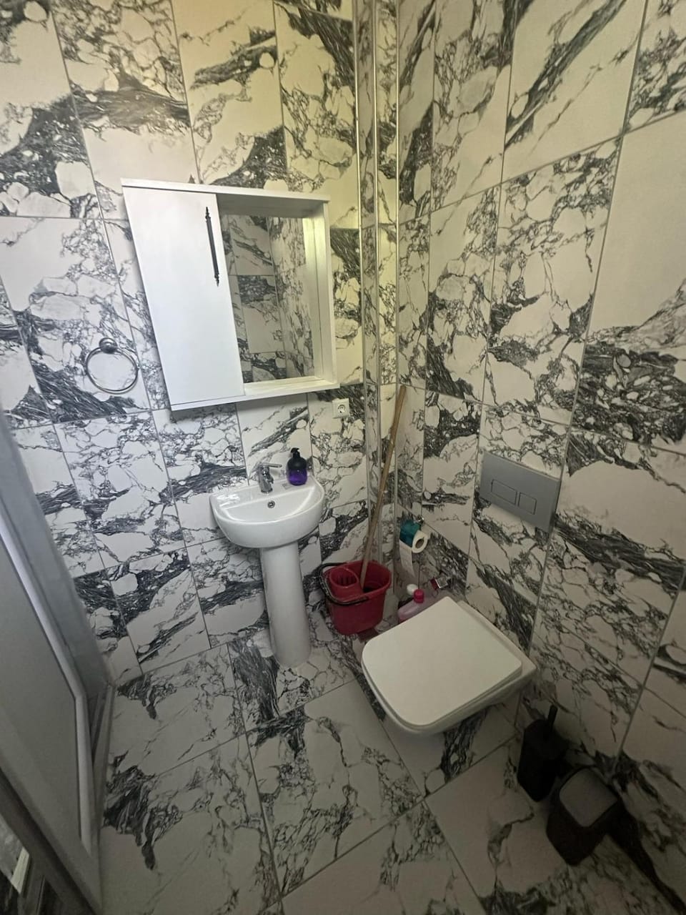 In the center, 6-7 minutes to the airport, close to the sea and coves Apartment in Dalaman