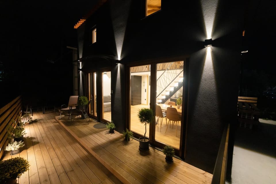 Korifes Meteora lithari 01 House in Kalabaka