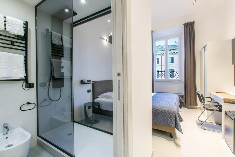 Shower, Bed, Bathroom, Bedroom, wardrobe