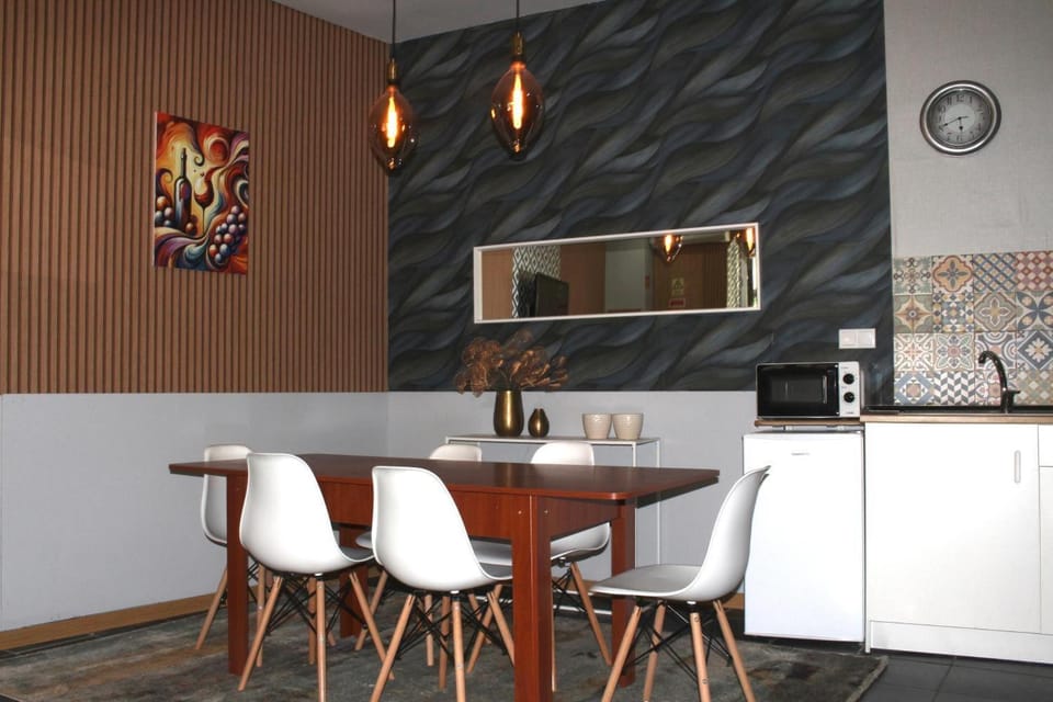 Property building, Kitchen or kitchenette, Living room