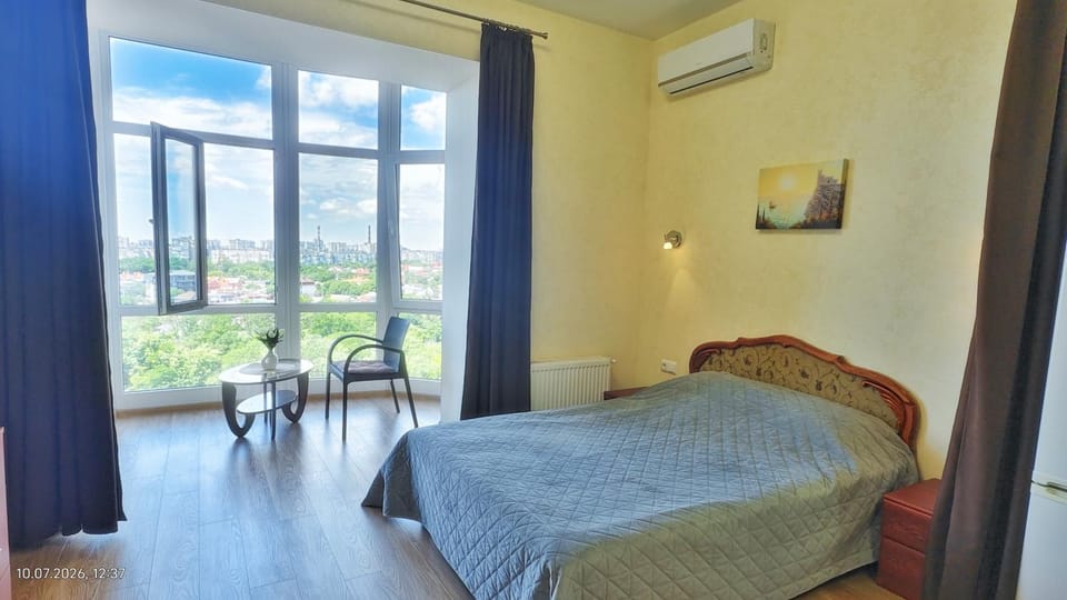 Рядом пляж Золотой берег Apartment in Odessa