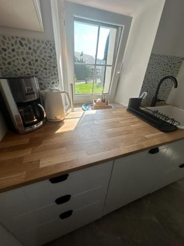 Coffee/tea facilities, Kitchen or kitchenette