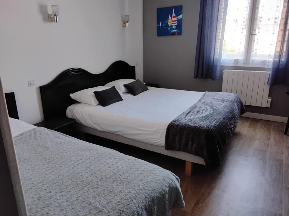 La Grandcopaise Chambres et Studios Hotel in Normandy