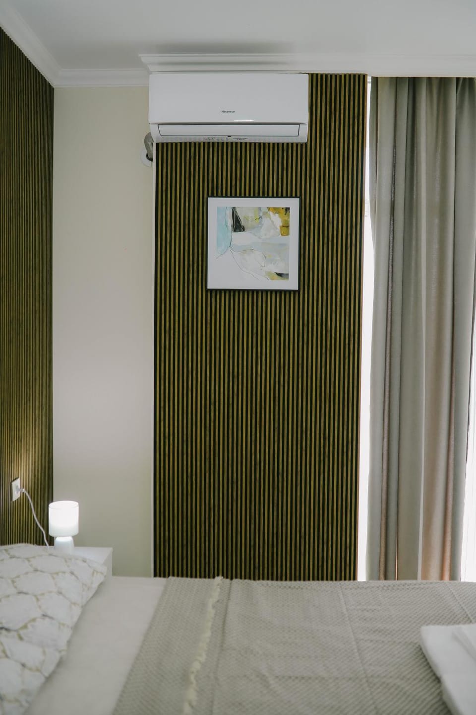 Bed, Photo of the whole room, Bedroom, air conditioner
