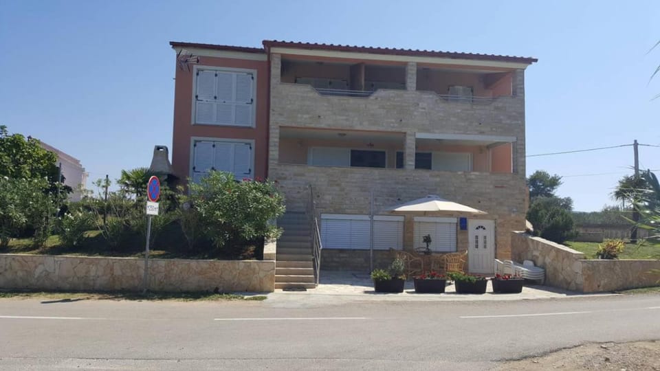 Vila Anamarija - VELIKI APARTMAN Apartment in Šibenik-Knin County, Croatia