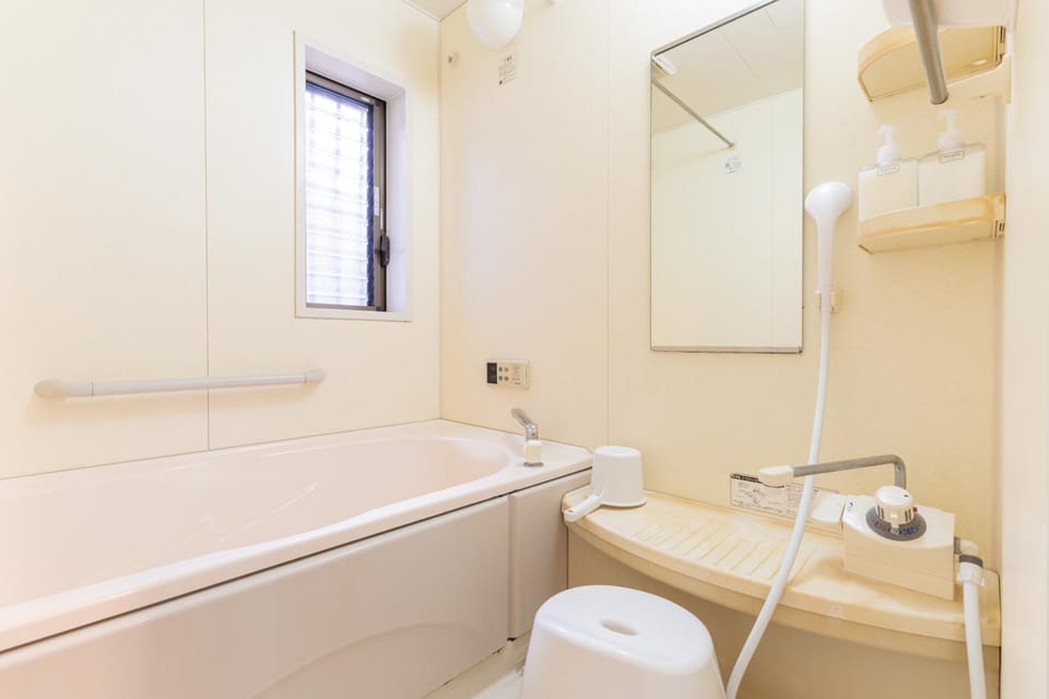 7min Walk from Kujo Station For 7 Guests Apartment in Osaka