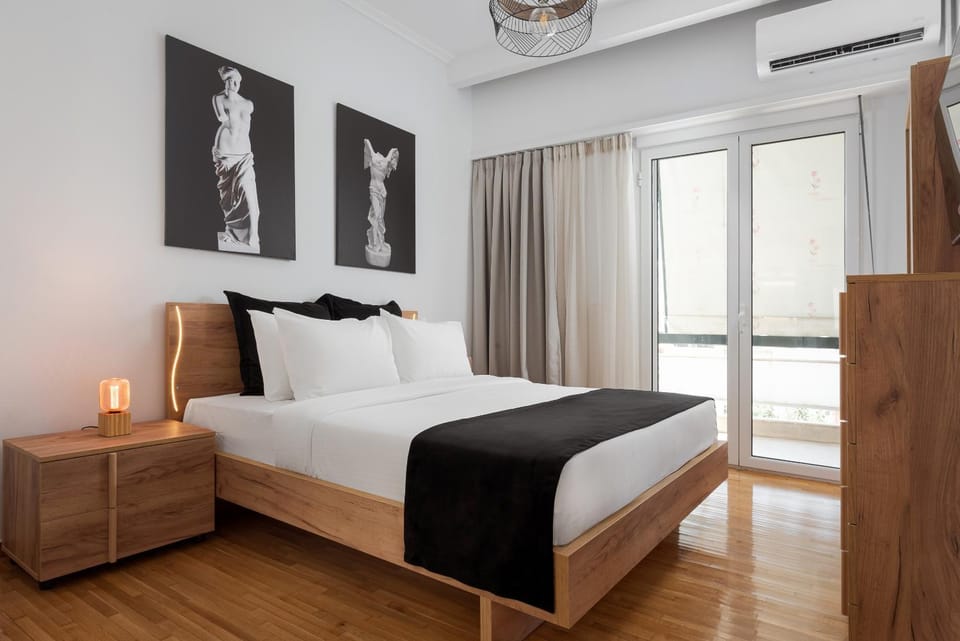 Bed, Bedroom, air conditioner