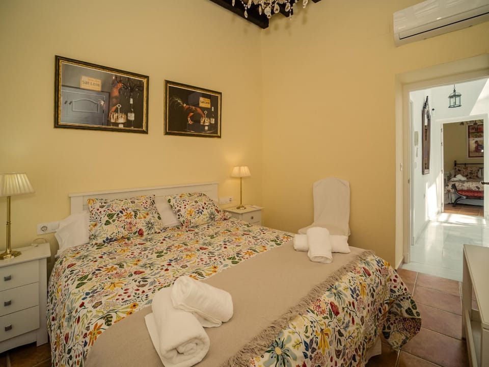 Casa Guirigay House in Sanlúcar de Barrameda