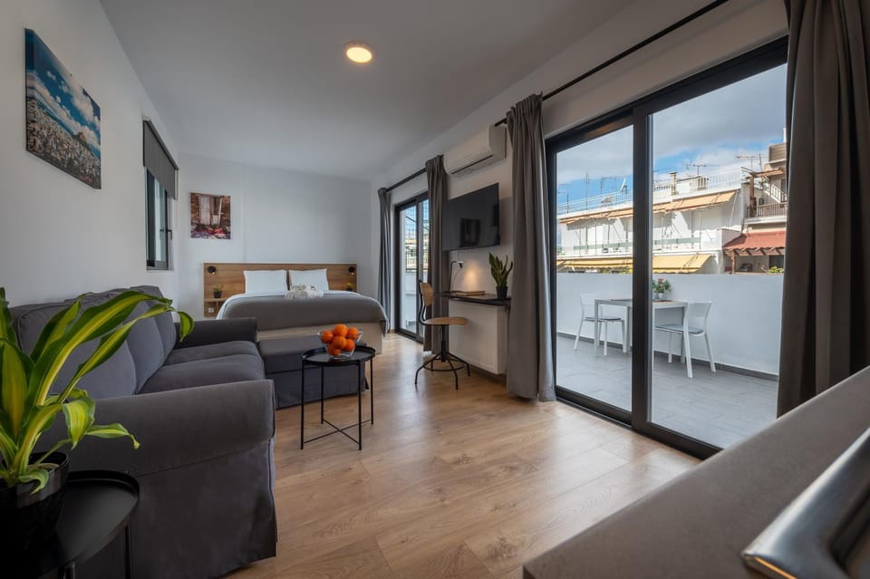 TV and multimedia, Balcony/Terrace, River view