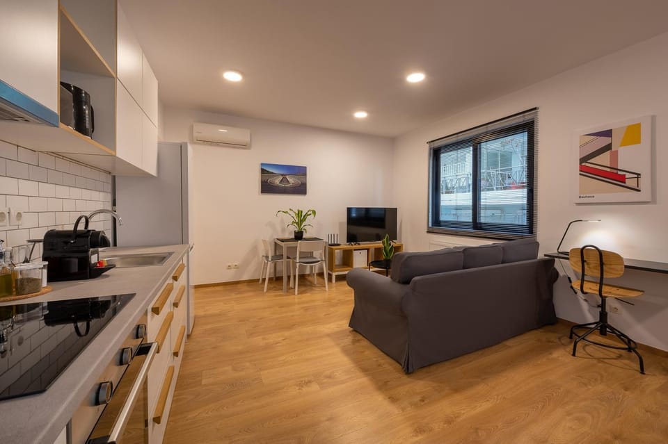 TV and multimedia, Kitchen or kitchenette