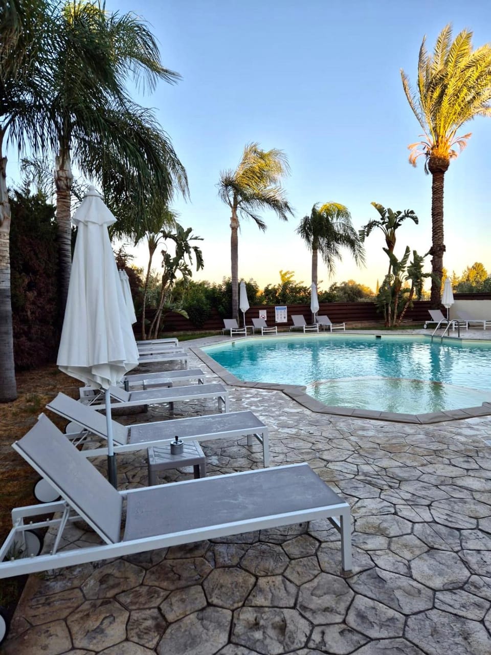 Seasons Retreat with pool and gym-2BR Apartment in Oroklini