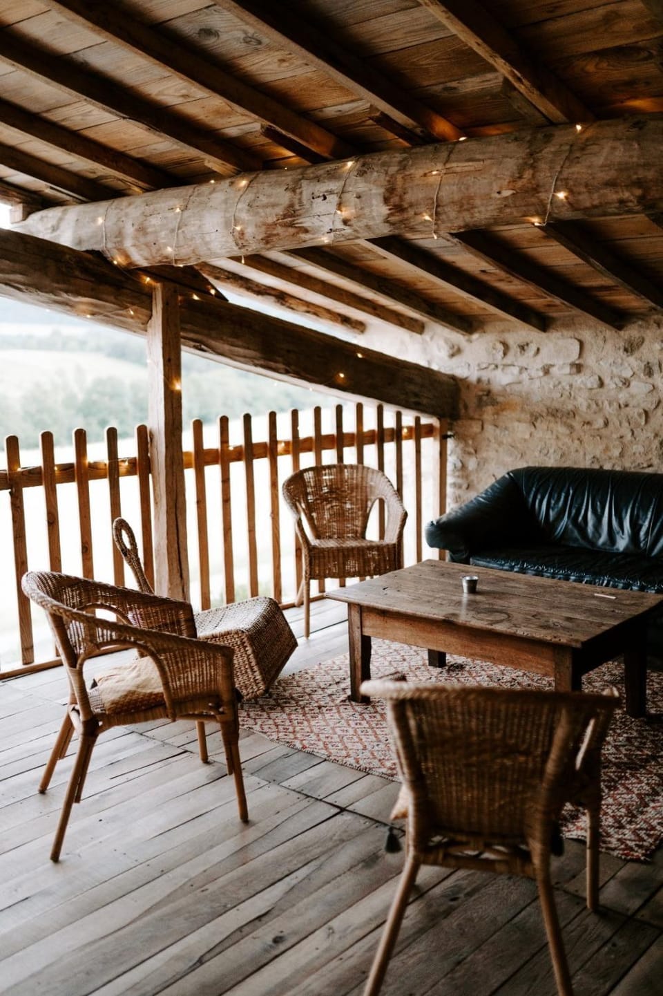 Patio, Living room