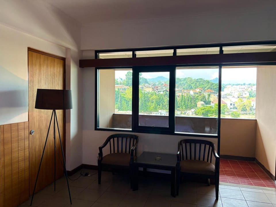 Kayuna Resort Hotel in Parongpong