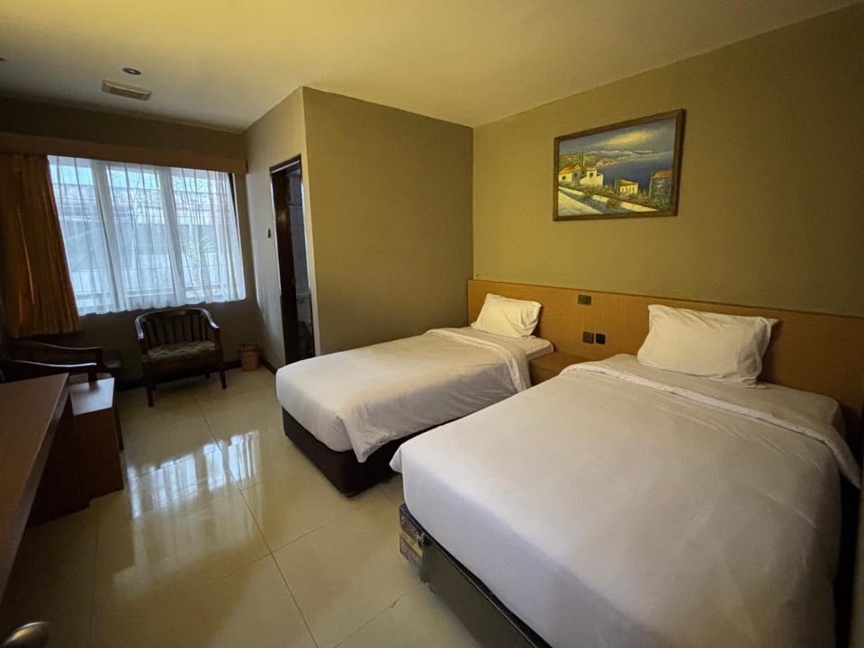Kayuna Resort Hotel in Parongpong