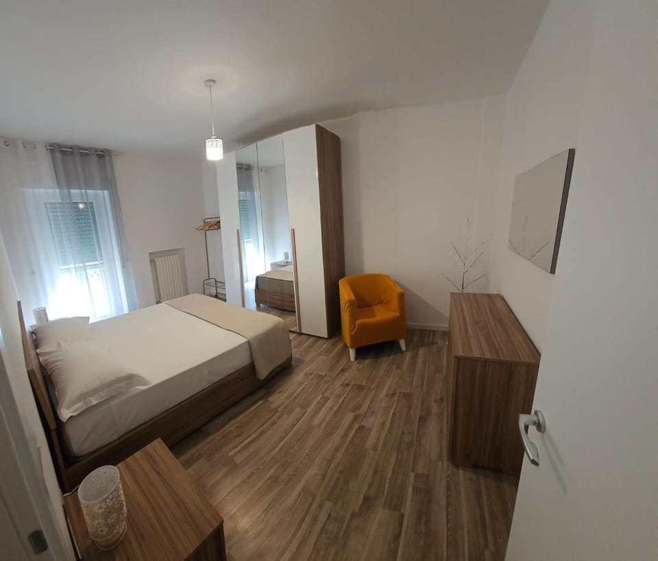 Bed, Photo of the whole room, Bedroom, wardrobe