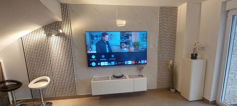 TV and multimedia, Living room