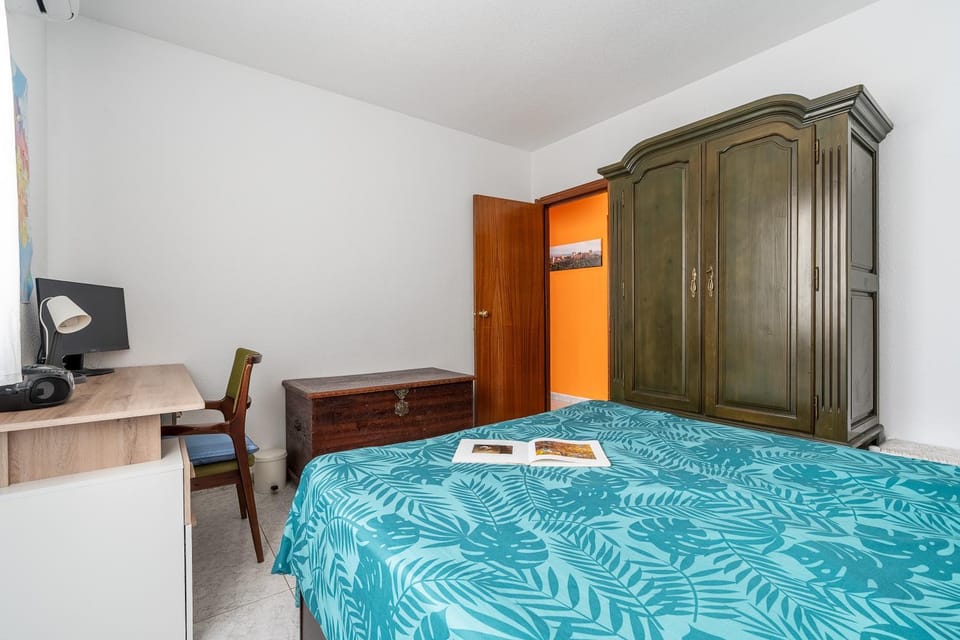 Living room, Bedroom