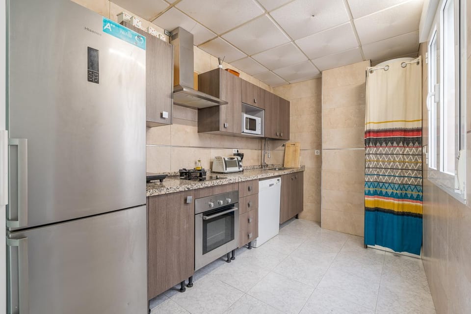 Kitchen or kitchenette, Living room