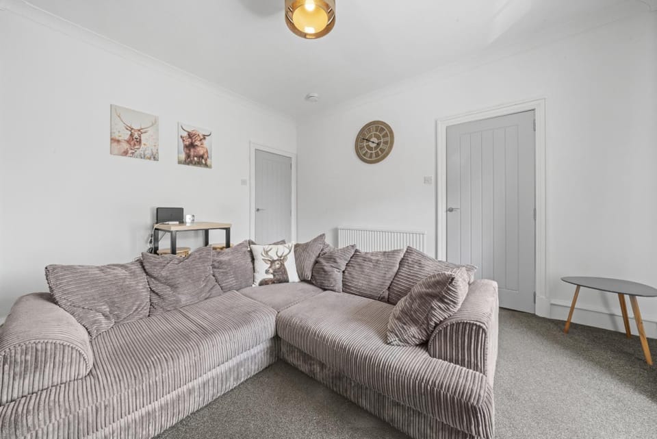 Communal lounge/ TV room, Living room