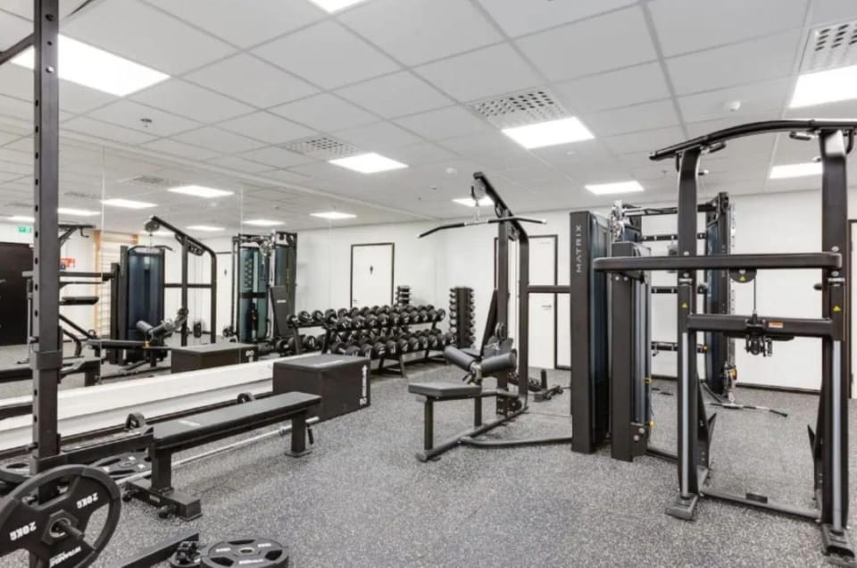Fitness centre/facilities, internet