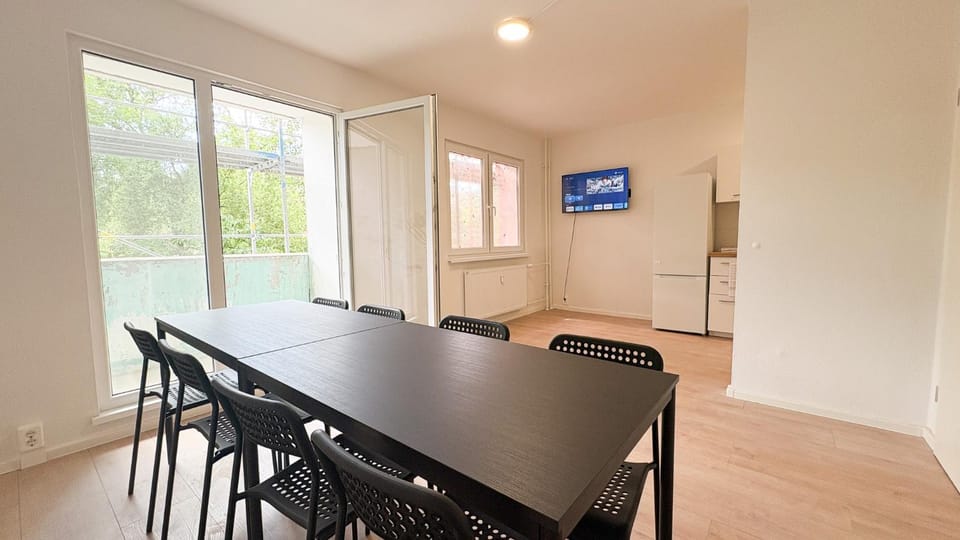 TV and multimedia, Kitchen or kitchenette, Seating area, Dining area