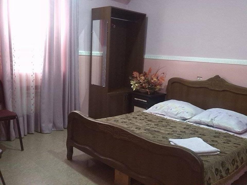 Day, Photo of the whole room
