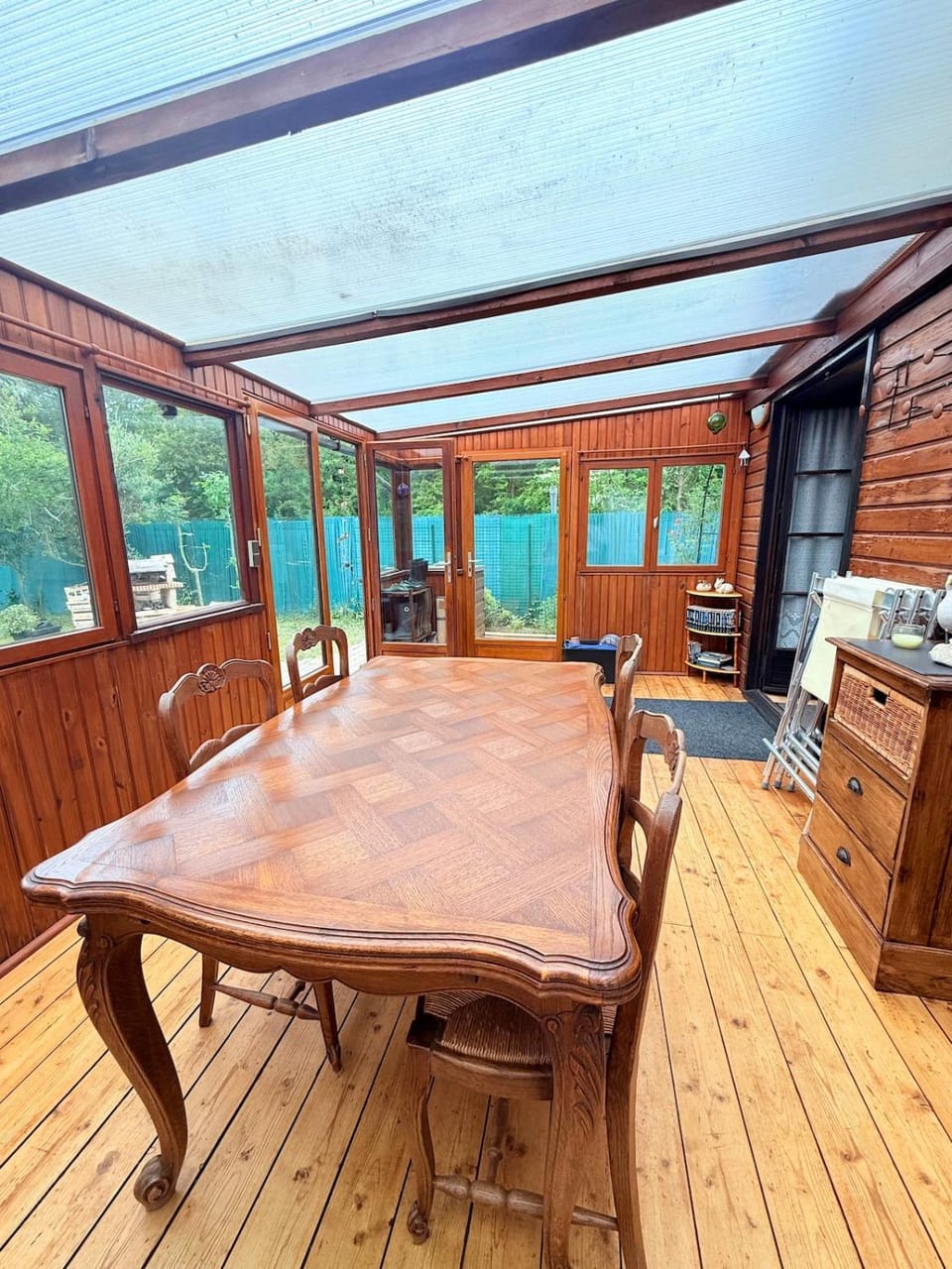 Patio, Dining area