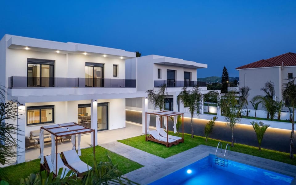 Property building, Swimming pool