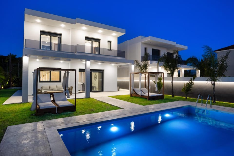 Property building, Swimming pool