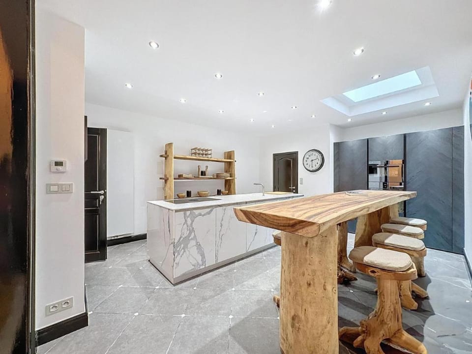 Kitchen or kitchenette, Lounge or bar, Dining area