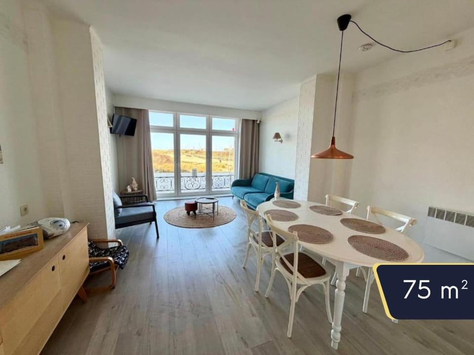 TV and multimedia, View (from property/room), Living room, Dining area