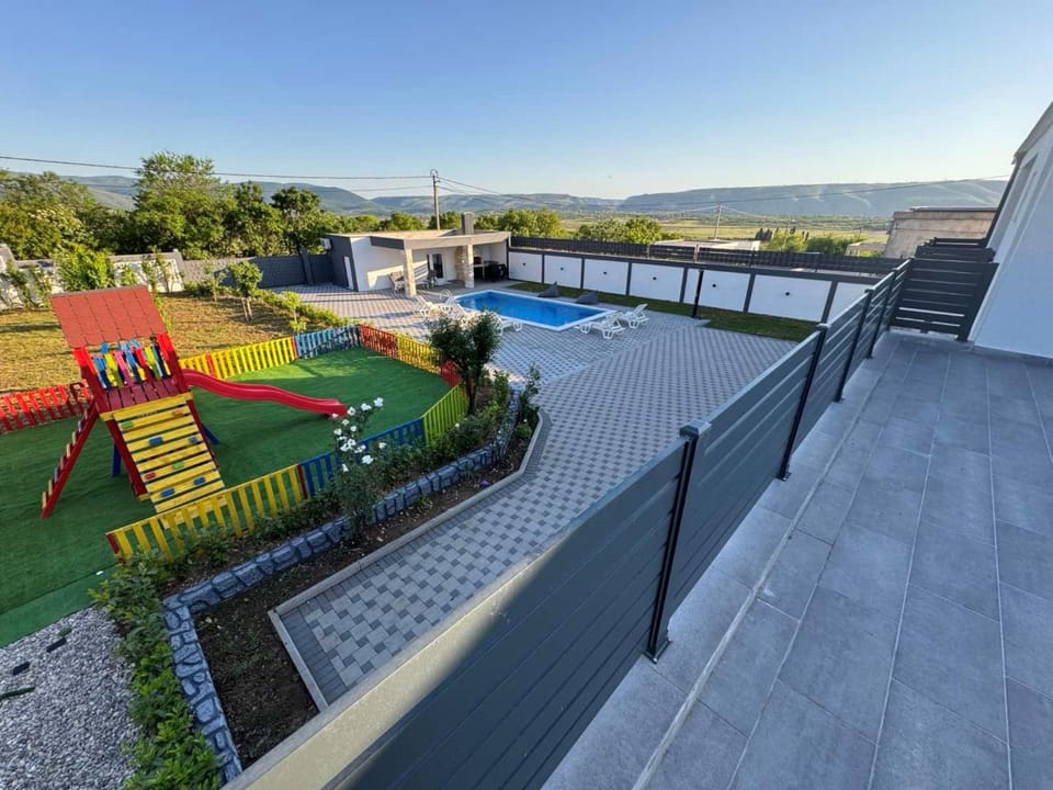 Natural landscape, Balcony/Terrace, Mountain view, Swimming pool