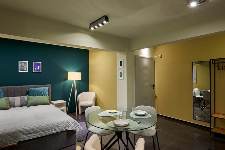 Bed, Seating area, Bedroom, wardrobe