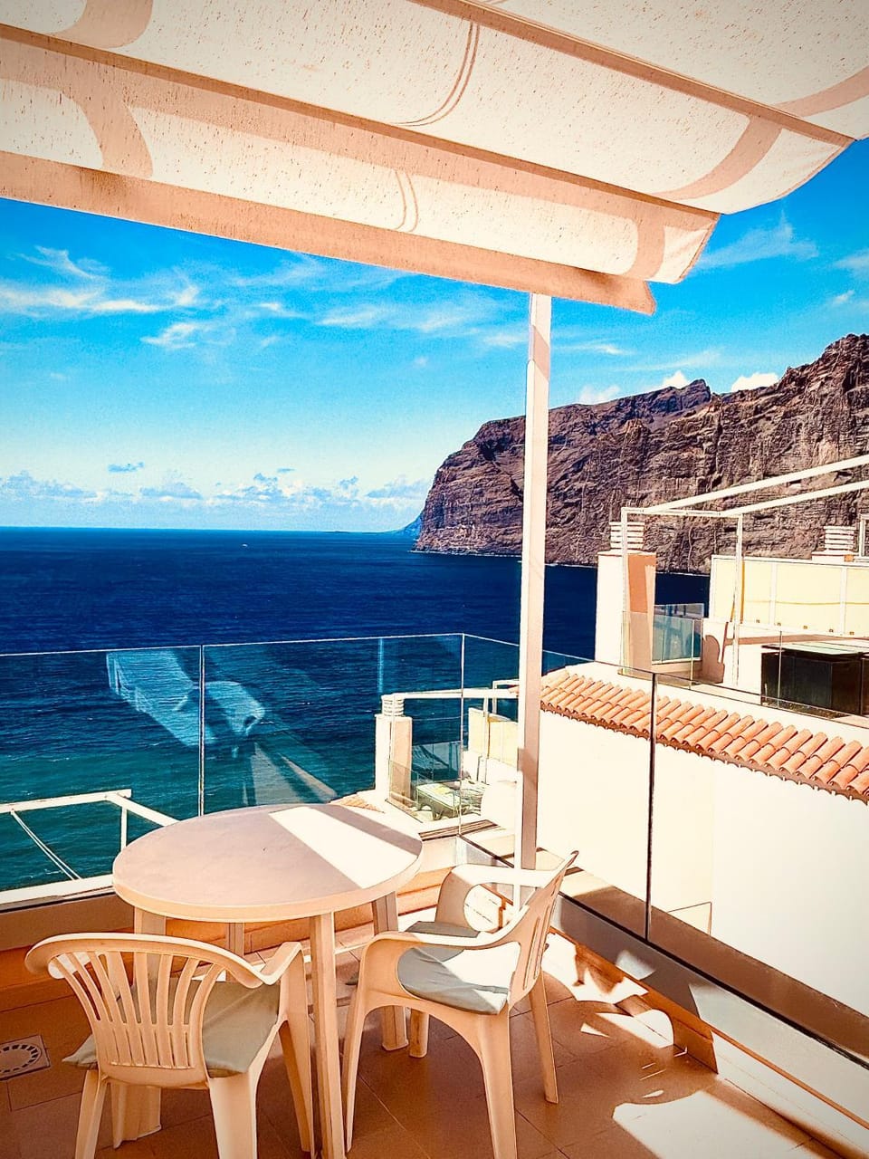 Oceanfront apartment in Los Gigantes, Buenavista Park Apartment in Acantilados de Los Gigantes